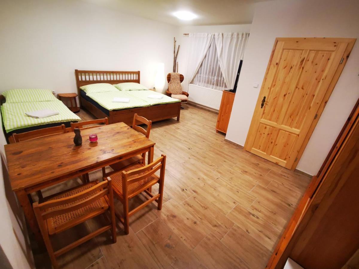 Apartman Na Namesti 55 Drnholec Экстерьер фото